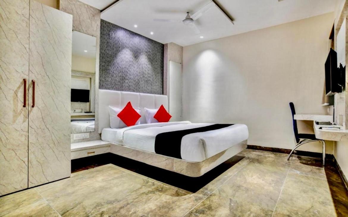 Hotel Vrindavan Prosperity Vrindāvan Exterior foto